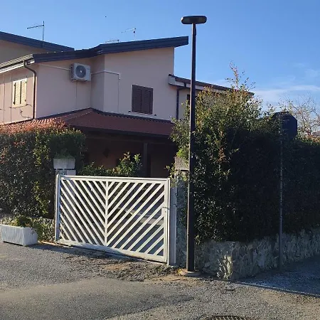 Aurora Villaggio Porto Ada A 2 Passi Dal Mare * 皮佐